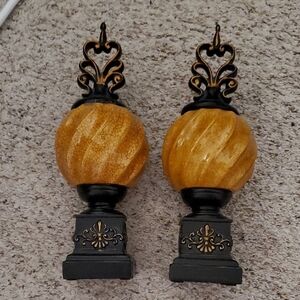 Elegant Decor Set Of 2